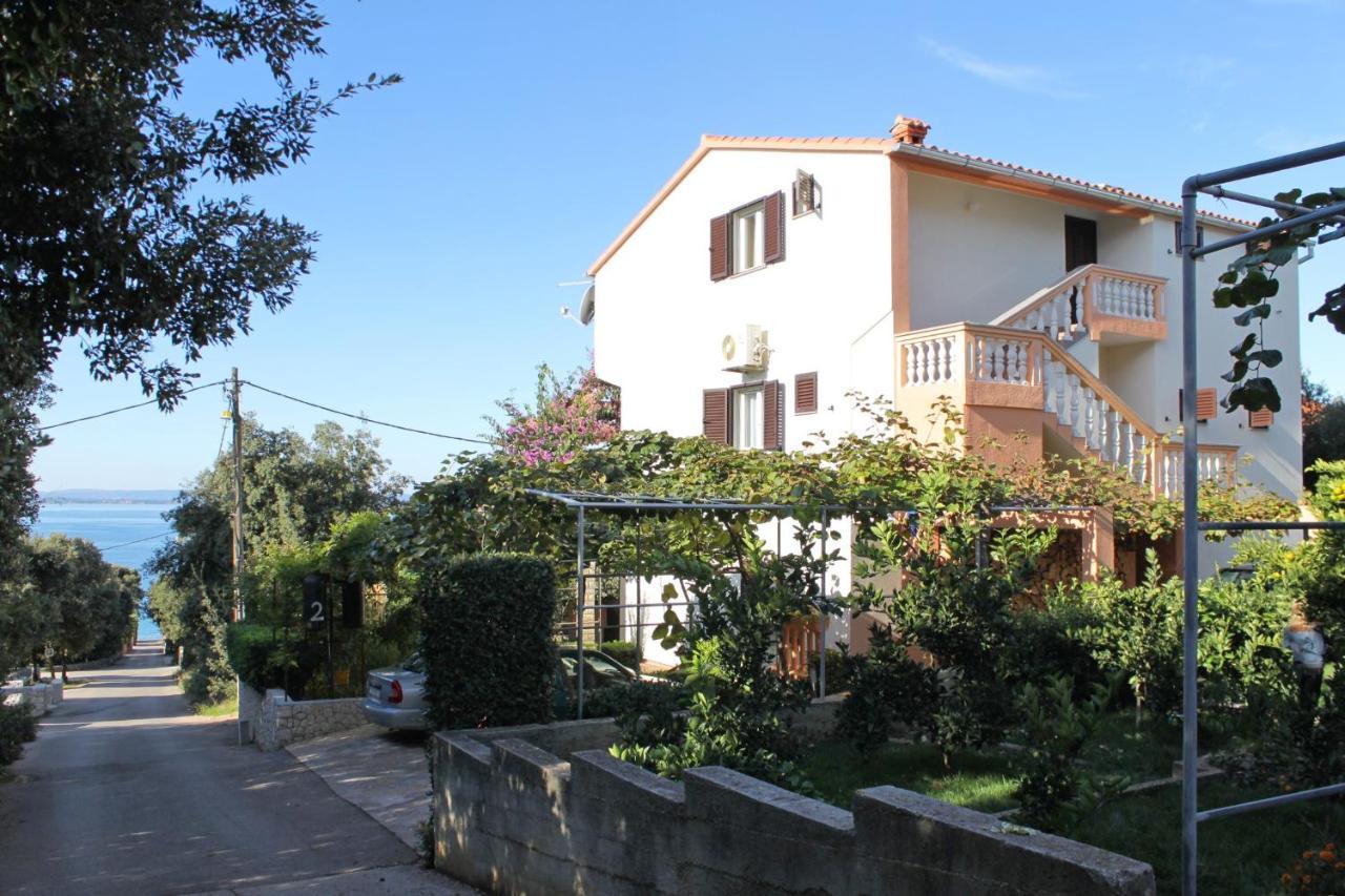 Family friendly seaside apartments Kozino, Zadar - 5749 Petrčane Exterior foto
